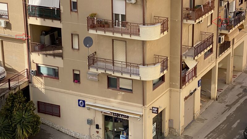 San cataldo CL accanto Piazza degli Eroi, appartamento di vani 5